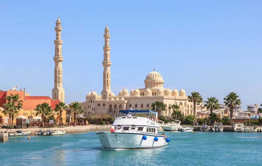 Hurghada: Private or Shared City Tour with Guide & Shopping - Market time in Hurghada, spices, oils, perfumes, and souvenirs