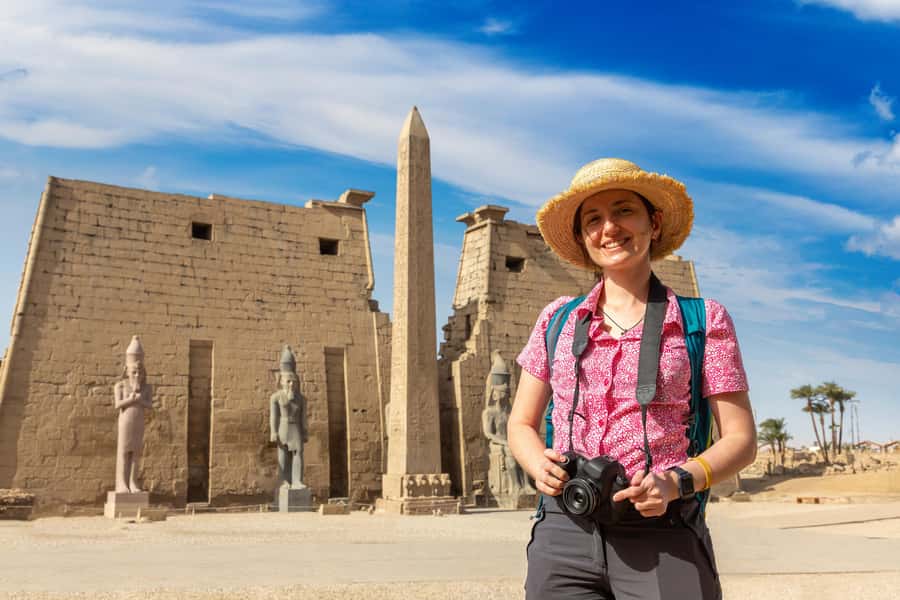 Hurghada: Small-Group Luxor Highlights & Balloon Day Tour - Lunch and the mid-day reset you will be glad you got