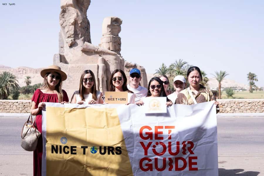 Hurghada: Small-Group Luxor Highlights & Tut Tomb Day Tour - Colossi of Memnon: the photo stop that sets the tone for the Necropolis