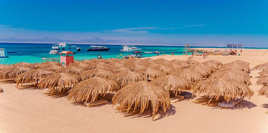Hurghada: Sunset Hula Hula Island W/ Snorkeling & Lunch - Yacht vs speedboat: pick the pace, then match it to your day