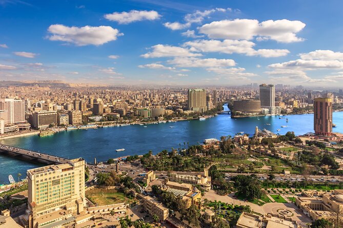 Hurghada to Cairo Giza Pyramids day trip by minivan small group - The ride from Hurghada to Cairo, plus the smart rest stop