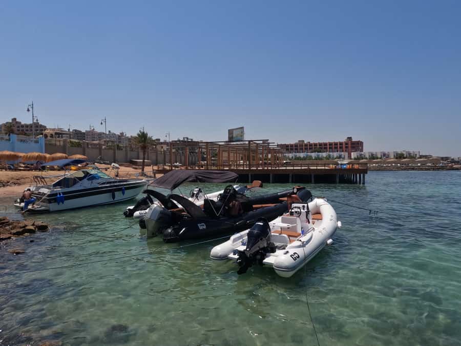 Hurghada: White Island Speedboat Tour, Snorkeling, & Lunch - Price and value: $180 per group up to 2, plus where extras can appear