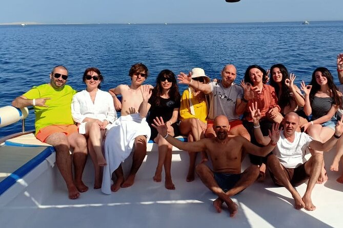 Intro Diving 2 Stops For Beginners with Pick-up and Lunch - Hurghada - Between Sessions: Lunch, Drinks, and the Boat Rhythm