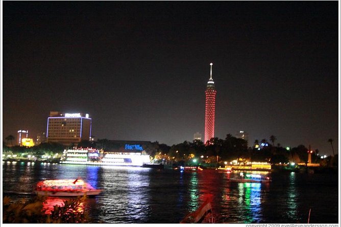 Local Oriental Food Tour from Cairo or Giza hotels - El Tahrir Square and the Egyptian Museum exterior at night