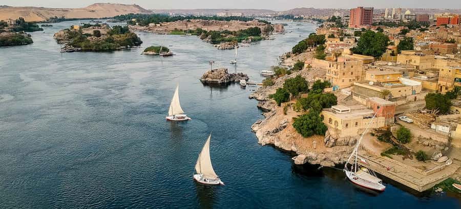 Luxor: 5 Days Nile Cruise with Guided Tours & Abu Simbel - Day 2 West Bank morning: Valley of the Kings, Hatshepsut, sailing via Esna Lock