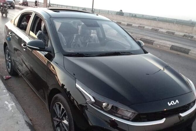 Luxor Airport Transfer - Spotting Your Driver at LXR: Sign Holder and Meet-and-Greet