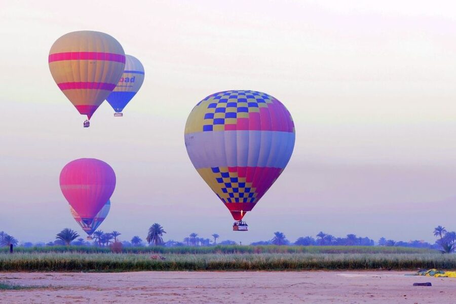 Luxor: Deluxe Sunrise Hot Air Balloon - Comfort and packing: how to prepare for the basket, the wind, and the early start