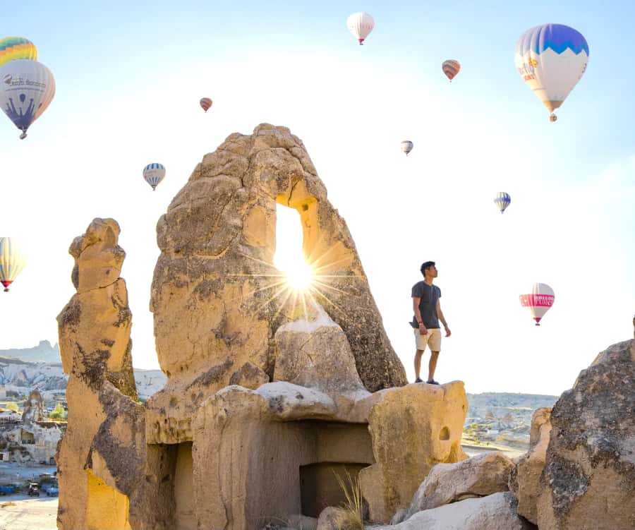 Luxor: Hot Air Balloon Ride over Luxor Relics - Landing, support van, and your flight certificate: finishing strong