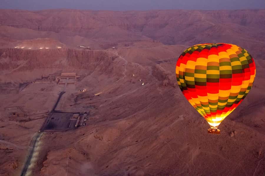 Luxor: Hot Air Balloon Ride Over Temple of Hatshepsut - Life in the sky: tranquility, burners, and what you might actually hear