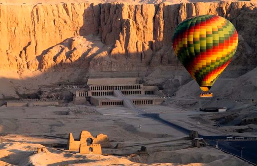 Luxor: Hot Air Balloon Ride with Full-Day Sights Tour - What Makes the Balloon Team Matter (Beyond the Photos)