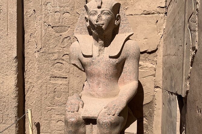 Luxor & Kings’ Valley Private VIP Tour with Pick up - Colossi of Memnon: a short stop with enormous scale