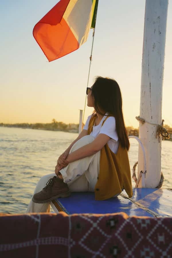 Luxor: Nile River Private Sunset Felucca Ride - Sunset Timing and the Wind Backup Plan (Sail vs. Motor Tow)