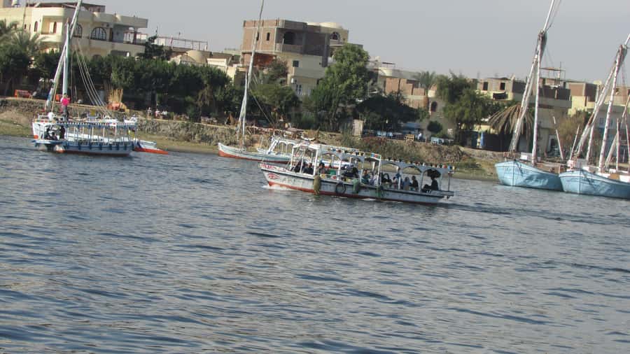 Luxor: Private Felucca Boat Trip with Hotel Pickup - Price and value: what $31 covers in real terms