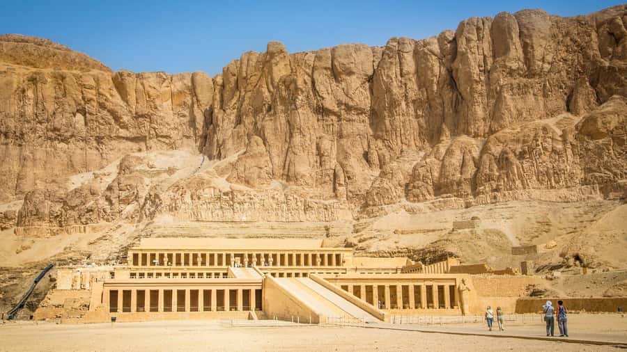 Luxor: Private Full-Day Luxor Highlights Tour with Pickup - Luxor Temple: a tale of Amunhotep III and Ramses II