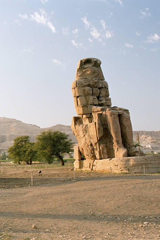 Luxor: Valley of The Kings and Hatshepsut Temple Day Trip - Memnon Colossi and Amenhotep III: two statues with a lot to say