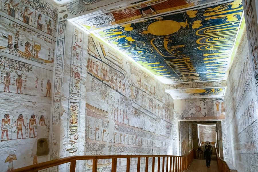 Luxor: West and East Banks All-Inclusive Tour & Balloon Ride - East Bank finish: Karnak Temple and the Theban triad