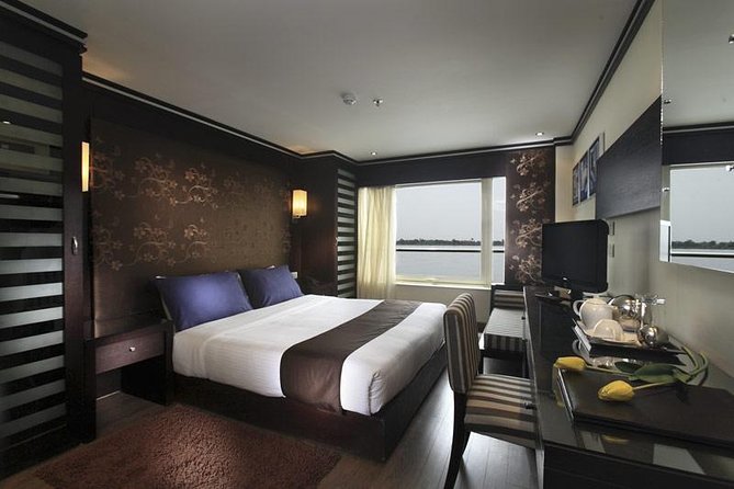 Luxury 4-Day 3-Night Nile Cruise from Aswan to Luxor - Day 4 East Bank Luxor: Luxor Temple and Karnak, then fly back