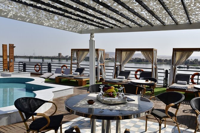 Luxury 5 Days Nile River Cruise from Luxor to Aswan with Private Tour Guide - Day 1 in Luxor: Karnak Then the Temple of Luxor