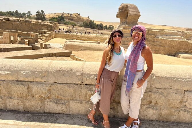 Luxury Private Tour Giza Pyramids ,Egyptian Museum and Bazaars - Giza Souvenir Stop: How to Shop Without Getting Pulled Off Track