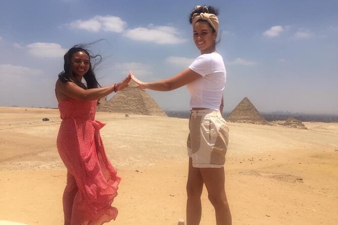 Luxury Private Tour Giza pyramids ,Sphinx ,Camel Rid and Lunch - Who your guide might be, and why the right one matters