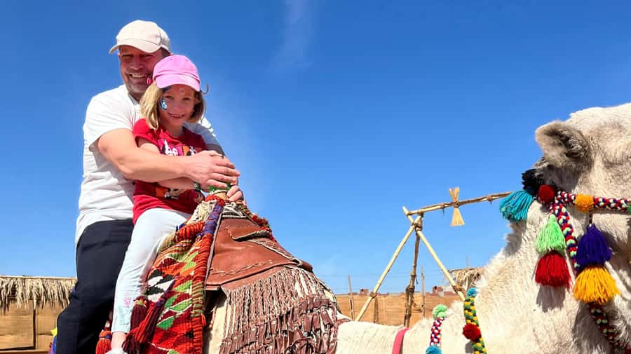 Makadi Bay: BADU Luxury Bedouin Dinner Experience & Stargaze - What to bring for a desert evening, warm layers win