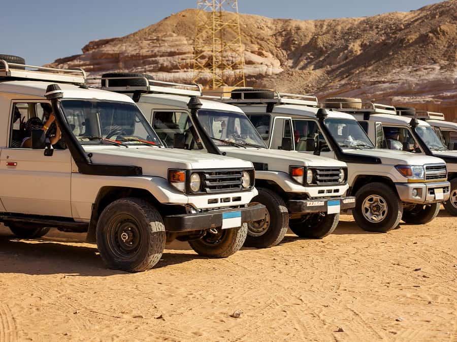 Makadi Bay: Jeep Safari Adventure with Bedouin guide - Makadi Bay pickup and the ride out to Sahara Park