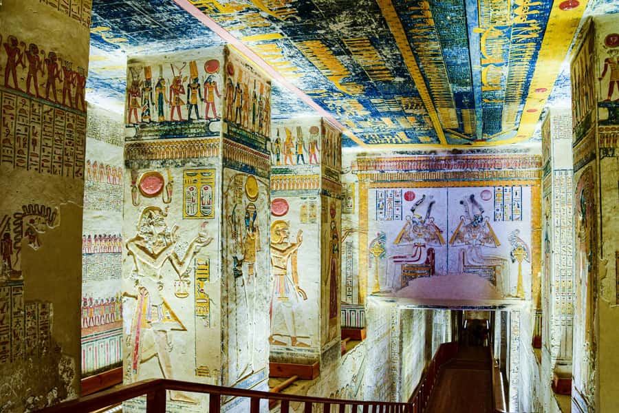 Makadi Bay: Luxor Private Tour Kings Valley and Hatshepsut - From Makadi Bay to Luxor: the drive you actually need