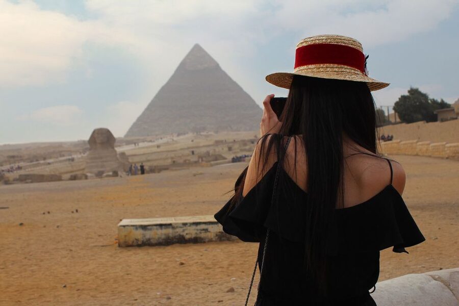 Marsa Alam: Ancient Cairo & Giza Pyramids Day Trip by Plane - Giza Plateau highlights: Cheops, Chephren, Mykerinus, and the Sphinx