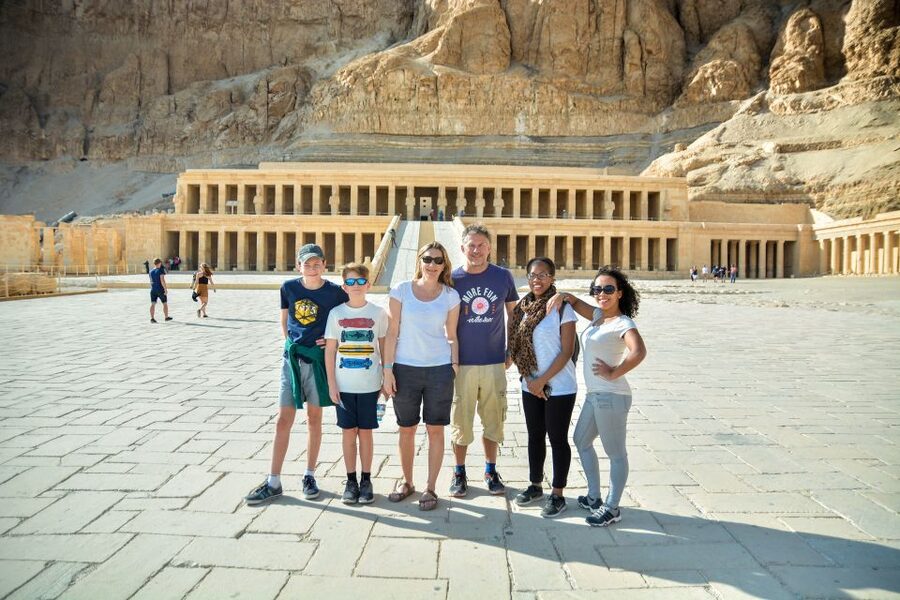 Marsa Alam: Valley of the Kings & Karnak Temples Luxor Tour - West Bank First: Valley of the Kings Tombs and What to Look For