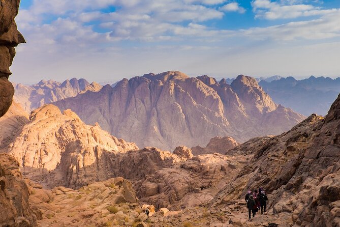 Mount Sinai Climb And St Catherine Monastery From Sharm El Sheikh - Guides on the Ground: Bedouin Support and Helpful Egyptologists