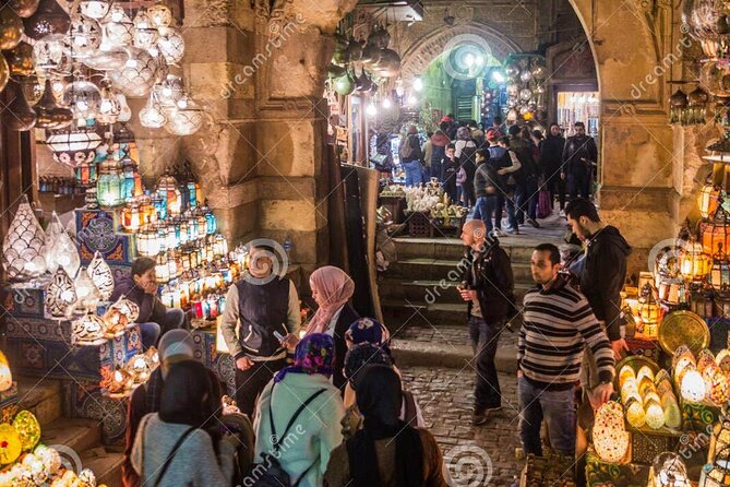 Night tour of Cairo with Dinner - A 6:00 pm Cairo night walk that avoids the stress