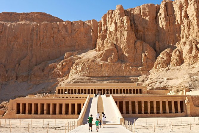 Nile Cruise 4 Days 3 Nights from Aswan to Luxor - Day 4 in Luxor: Karnak’s Amun Temple complex and Luxor Temple’s New Kingdom finale