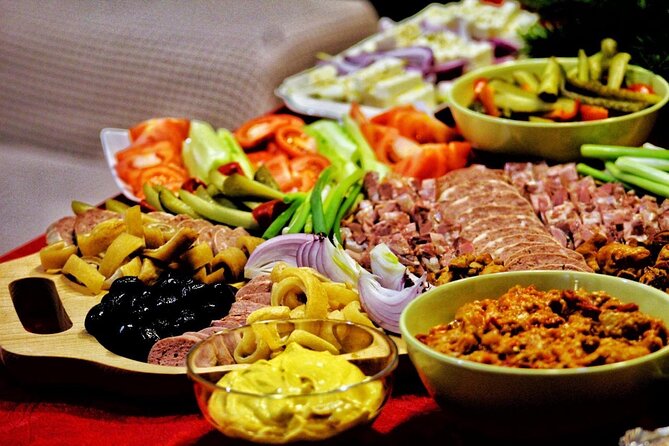 Nile River Dinner Cruise on a Yacht with Open Buffet - Getting to the Boat: Hotel Pickup, Private Transport, and Real Timing