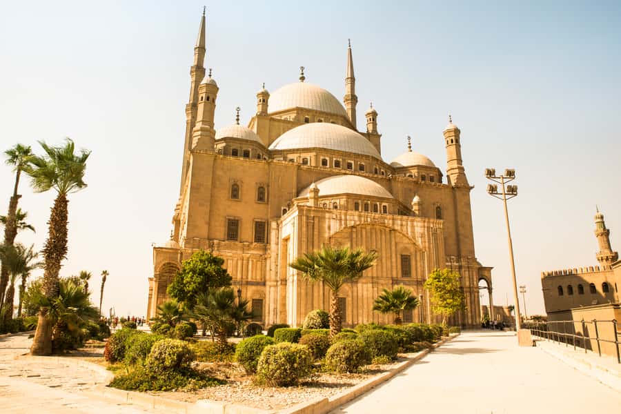 Old Cairo: Full-Day Islamic and Coptic Cairo Tour with Lunch - Khan El Khalili Bazaar: where you can shop with a plan
