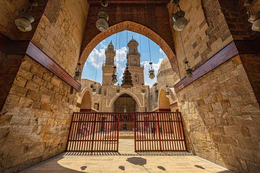 Old Cairo Guided Walk Tour: History, Culture & Street Bites - El-Moez Street Walk: Islamic Cairo in One Long Corridor