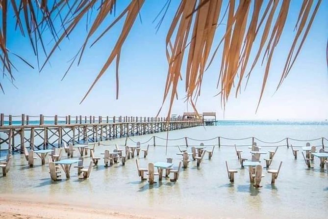 Orange Bay Island - Banana boat and inflatable sofa rides: quick thrills with real fun