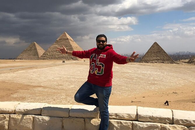 Private Cairo and Pyramids Tour with an Egyptologist Guide - Grand Egyptian Museum: artifacts with time to look