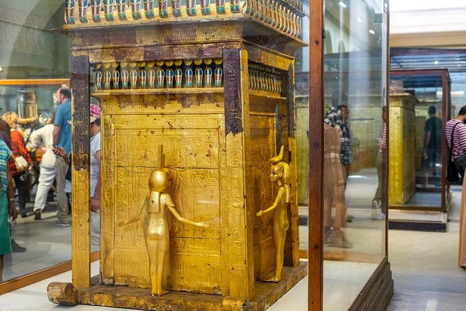 Private Cairo City Tour: Giza Pyramids, Egyptian Museum and Khan Khalili Bazaar - Great Pyramid of Khufu, Khafre, and Menkaure: make short stops count