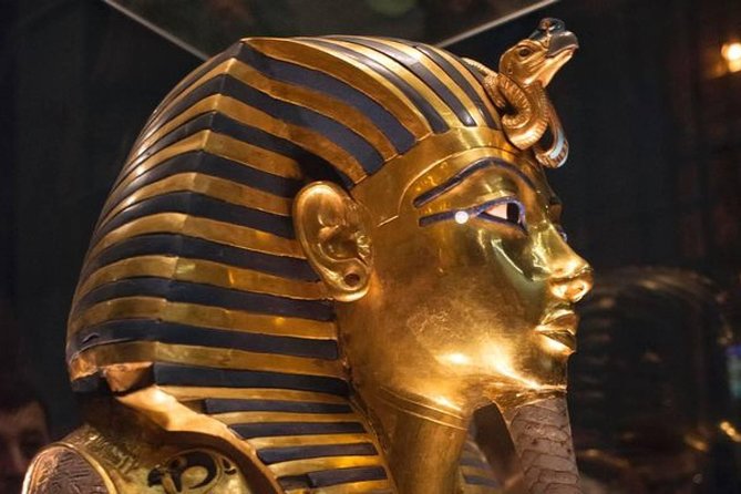 Private Cairo Egyptian Museum Tour with Lunch - Koshary Lunch in the Middle of Cairo Museum Heat