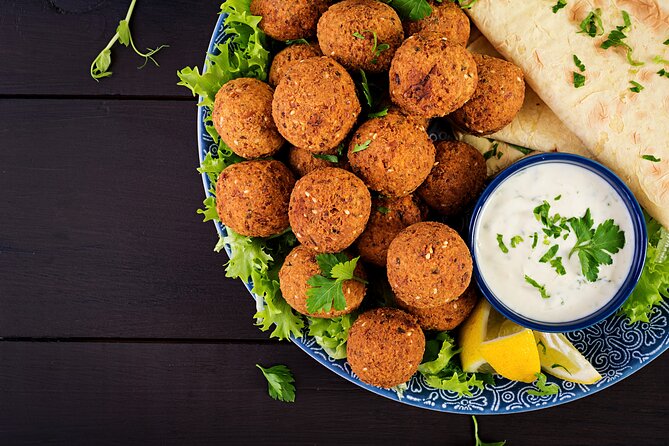 Private Cairo food tour &Great Food(Falafel, Shawarma& Koshari) - Why this Cairo food tour beats the usual buffet approach