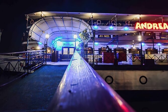 Private Cairo Nile Cruise 5 stars with Dinner - Dinner on an Open Buffet: What You Can Expect
