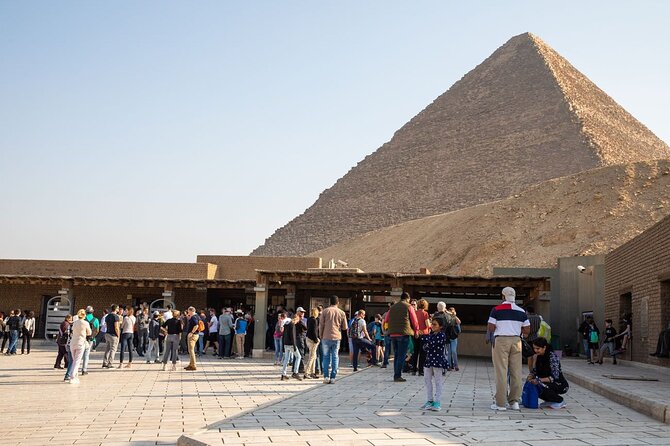 Private Day Tour Pyramids of Giza, Egyptian Museum and Bazaars - Why This Giza to Khan El Khalili Route Works