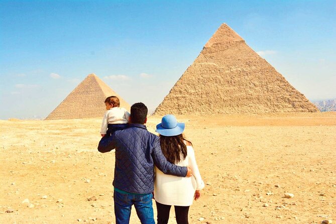 Private Day Tour to Cairo with Flights and Lunch from Hurghada - Lunch at a local restaurant, built into the long day