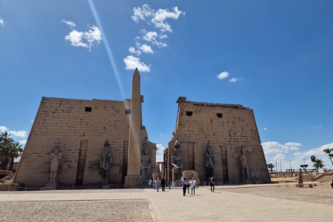 Private Full Day Tour of Luxor West and East Bank Tombs & Temples - Key Highlights at a Glance