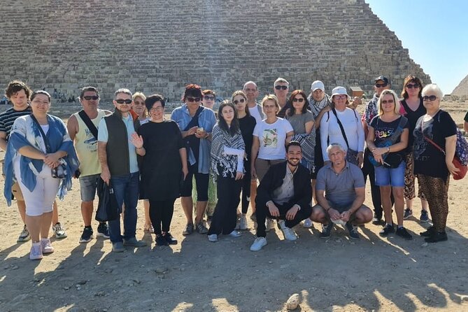 Private Giza Pyramids and Sphinx tour - Egyptologist guidance: what “private” really changes