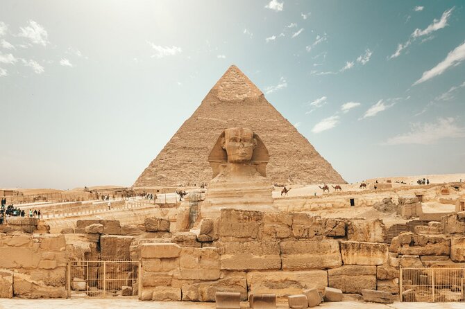 Private Giza Pyramids & Sphinx Day Tour with Lunch from Cairo - Plateau views and panoramic viewing time at the end