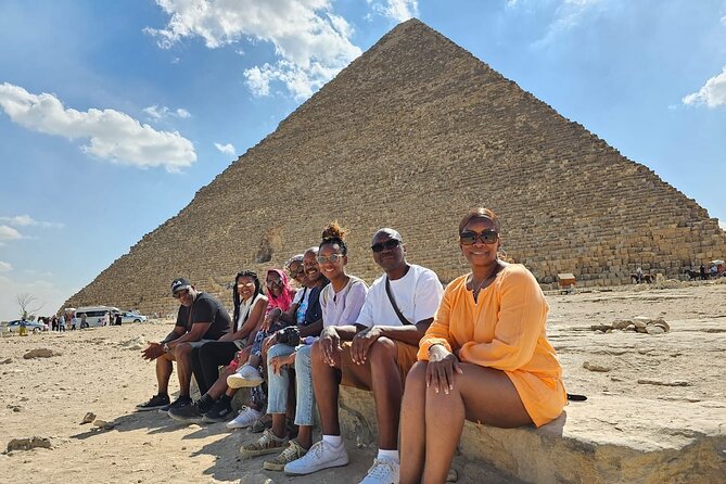 Private Giza Pyramids Tour, Sphinx with Camel Ride and Lunch - Optional lunch: what you should know before you add it