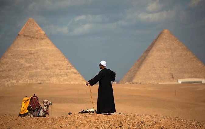 Private Guided Half-Day Trip to Giza Pyramids with Camel-Riding - Giza in Four Hours: How the 10:00 am Start Shapes Your Plan