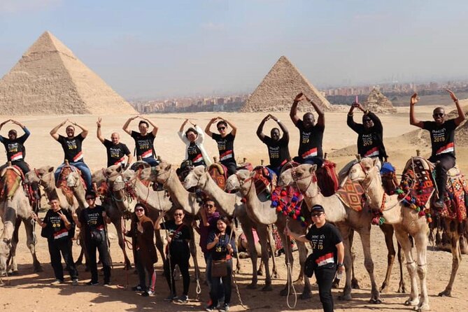 Private Half Day Pyramids Giza, Sphinx with Lunch and shopping - Stop 1 at the Giza Plateau: three pyramids and the Sphinx complex