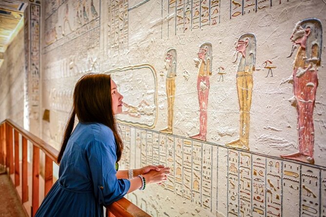 Private Luxor Day Tour From Hurghada VIP - Bazaar Shopping Time: Souvenirs Without the Hunt